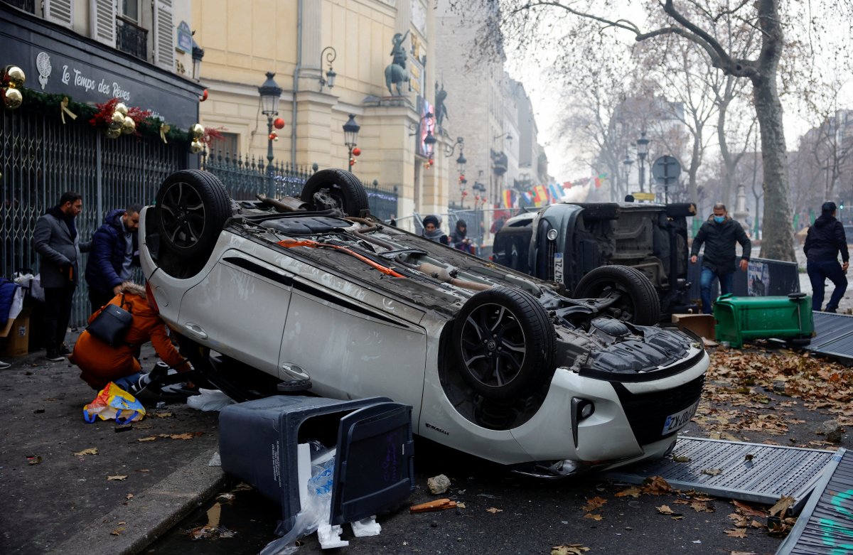 Paris saldırısının şüphelisi yeniden gözaltına alındı #3