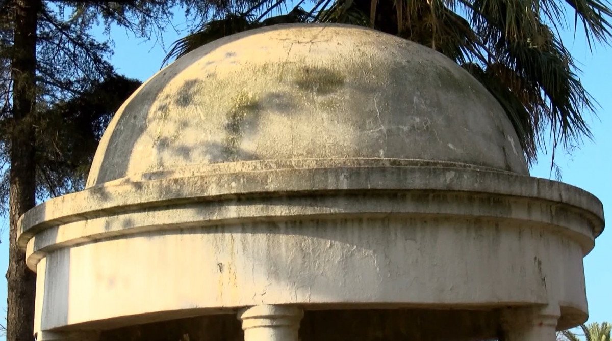 Maltepe deki ‘Bakireler Anıtı’ kaderine terk edildi #5