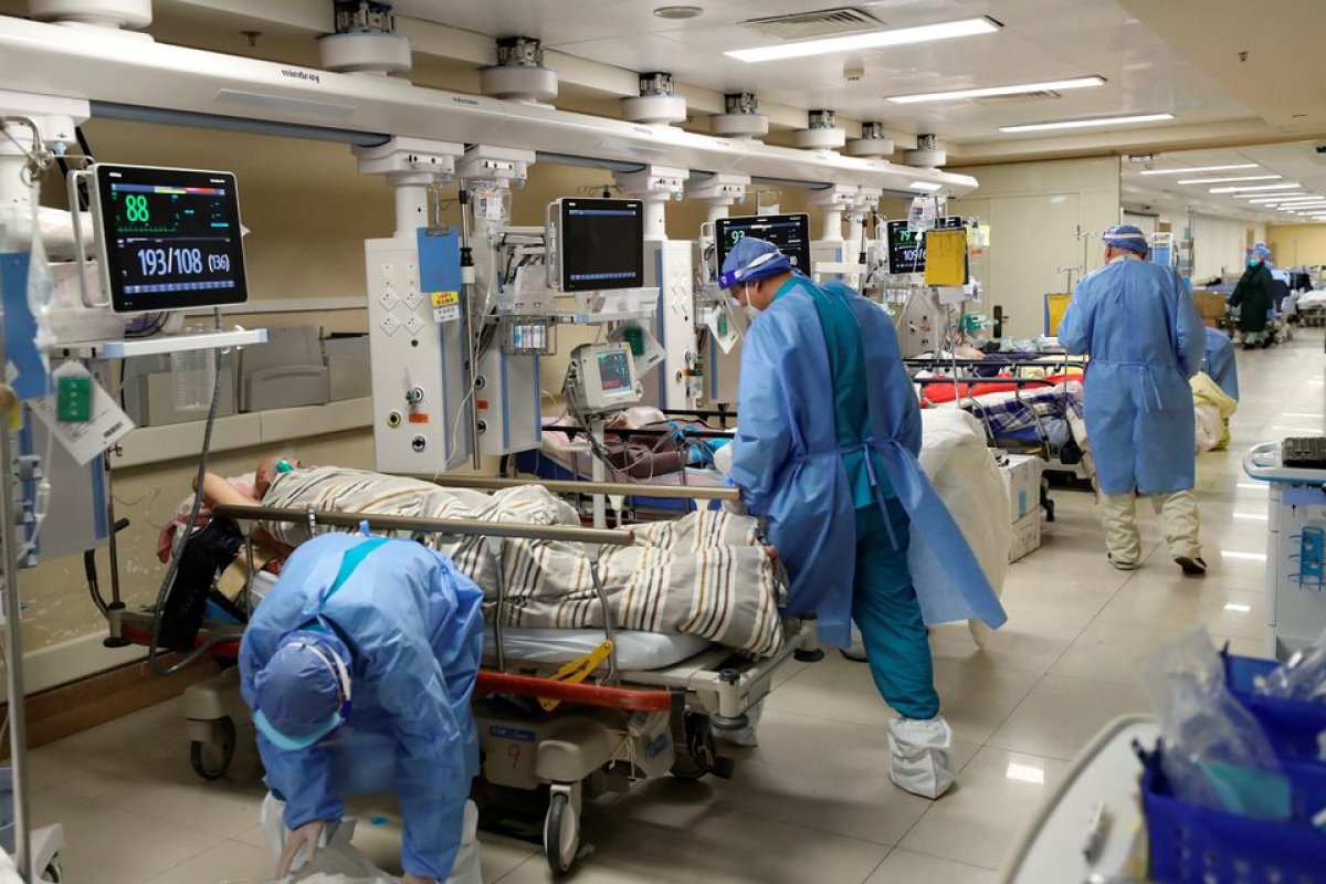 Çin de hastanelerde koronavirüs yoğunluğu yaşanıyor #2