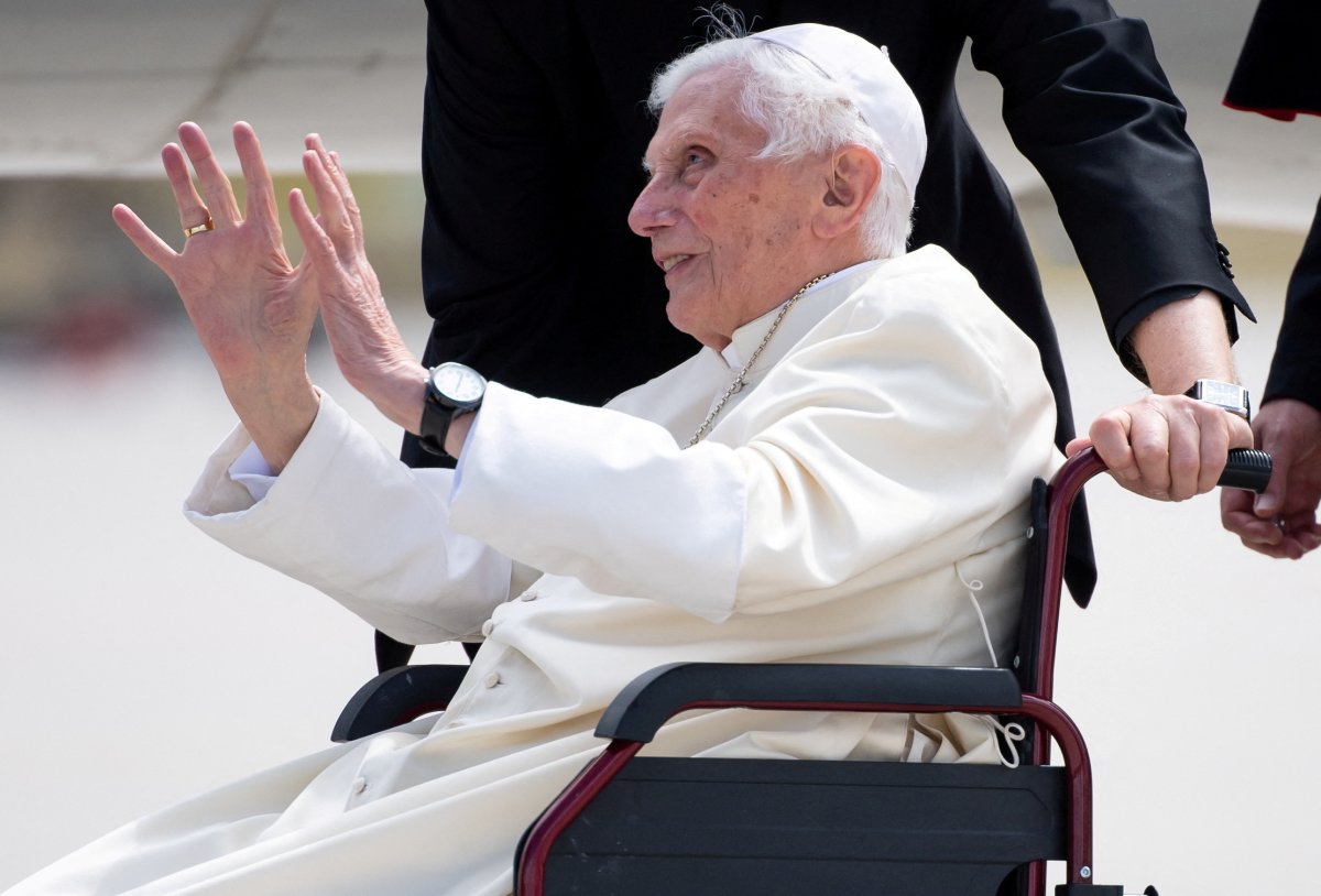 Vatican: The condition of former Pope Benedict is serious #3