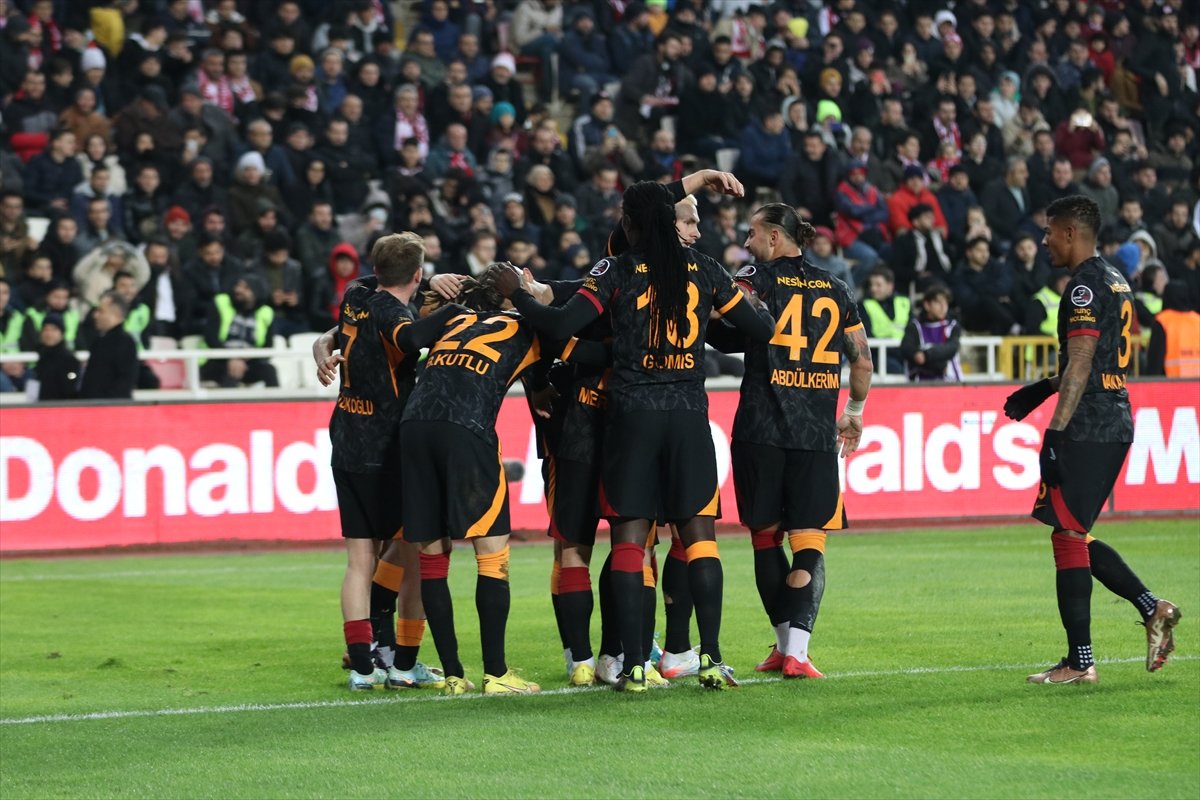 Galatasaray, Sivasspor u iki golle geçti #3