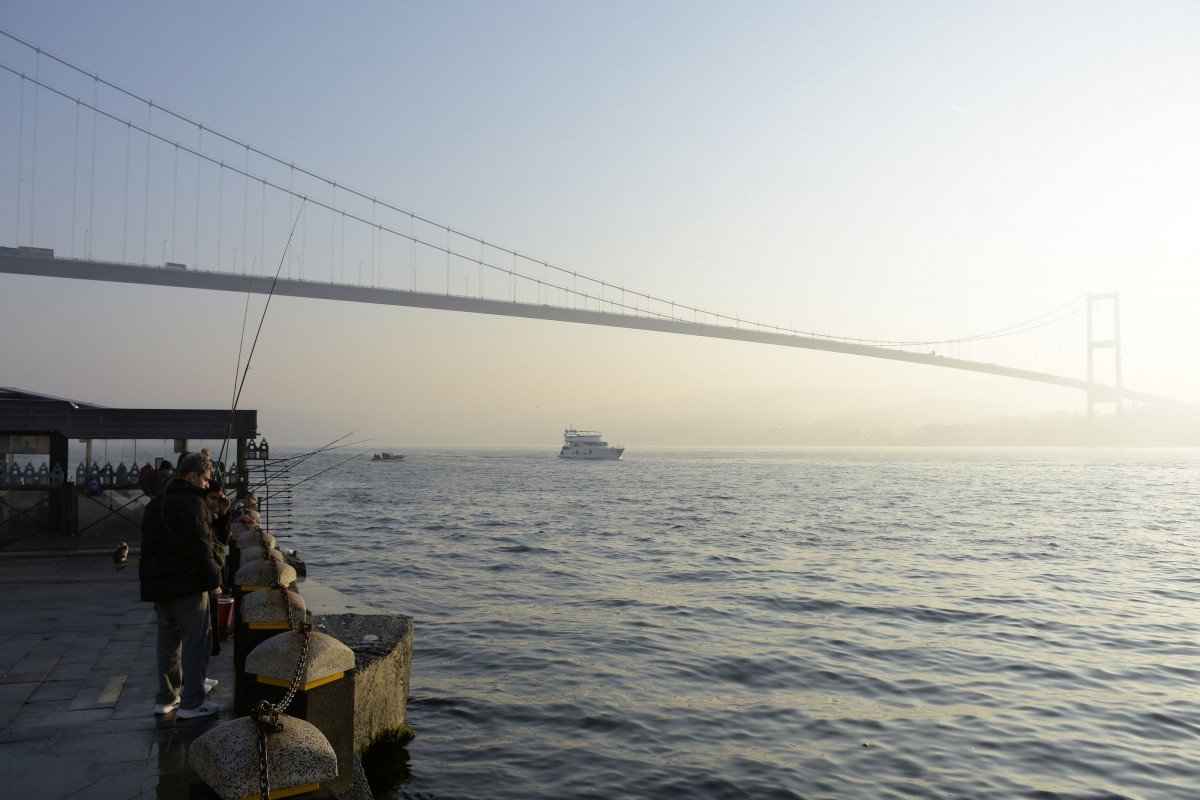 İstanbul Boğazı gemi trafiğine kapatıldı #1