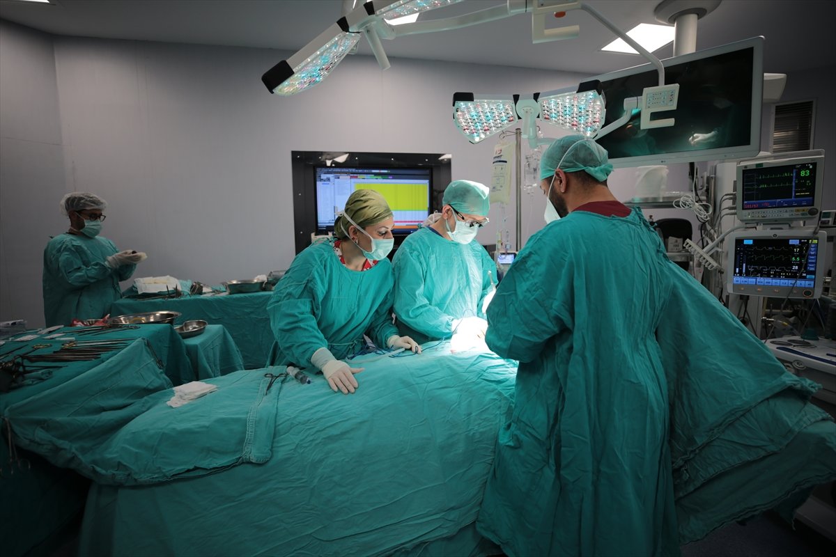 Antalya’da, 2022’nin son saatlerindeki organ nakli hastalara umut oldu #3