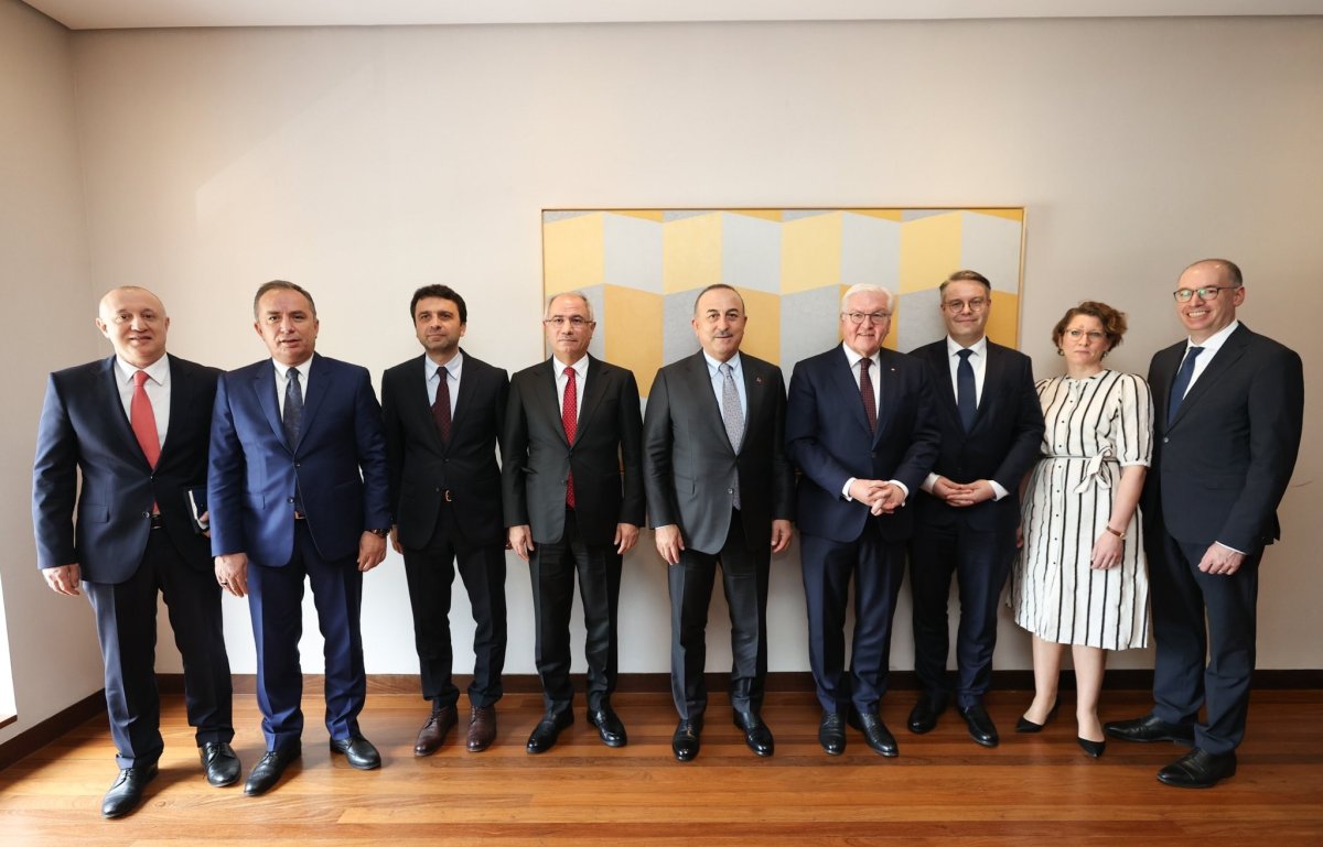 Bakan Çavuşoğlu, Almanya Cumhurbaşkanı ile görüştü #2