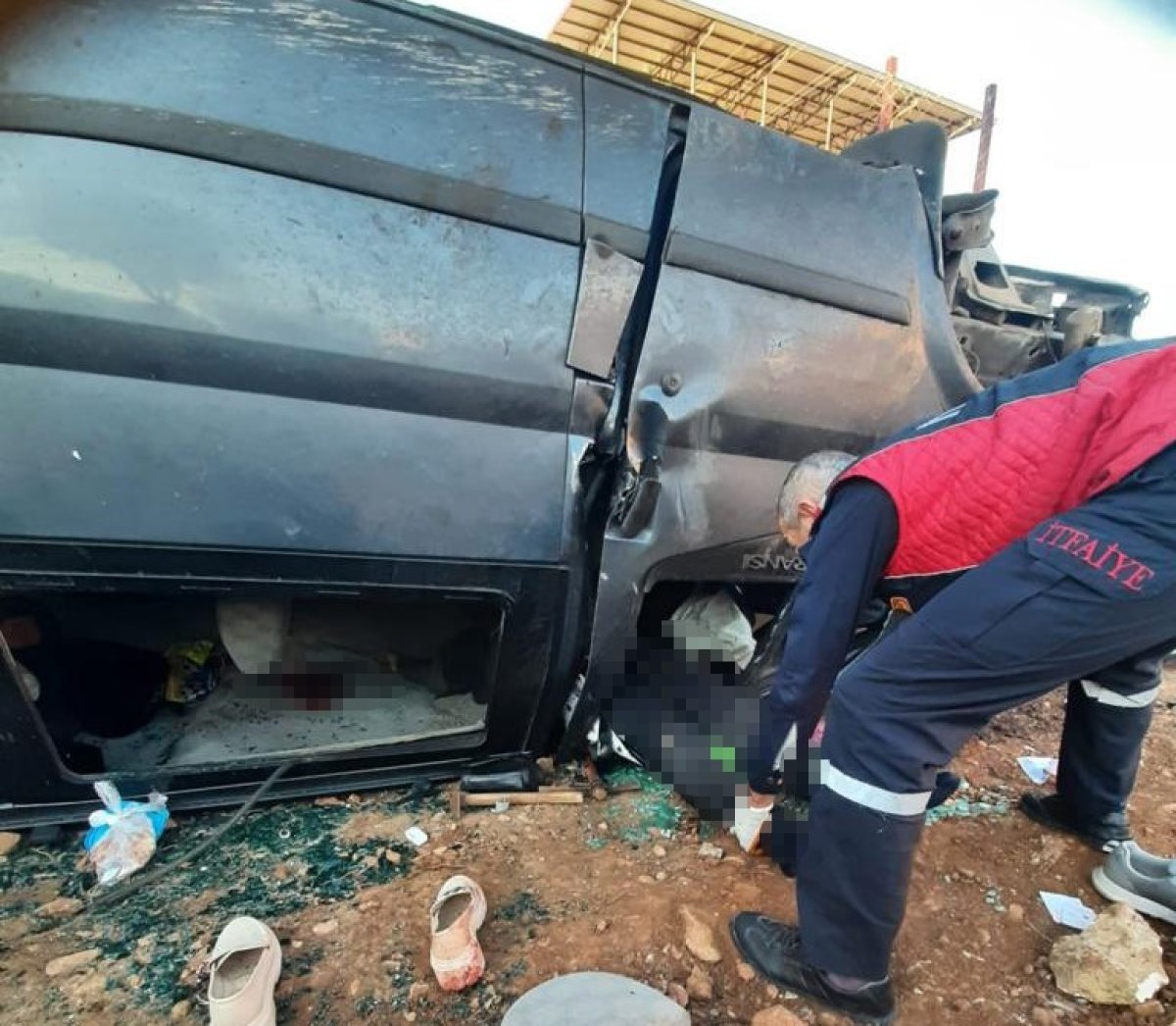 Mardin deki servis aracı kazası can aldı #5