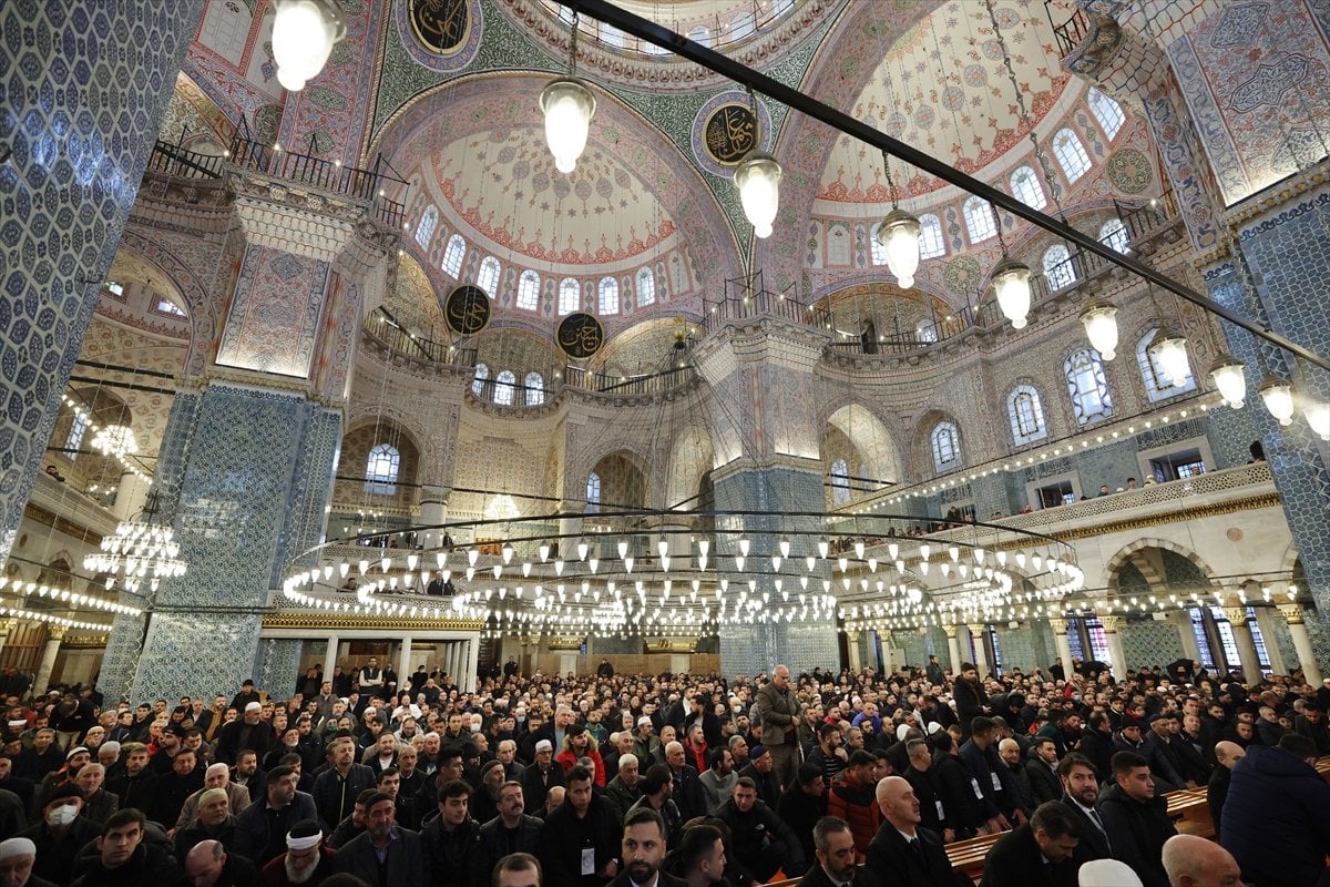 Cumhurbaşkanı Erdoğan, İstanbul da Yeni Camii yi ibadete açtı #5