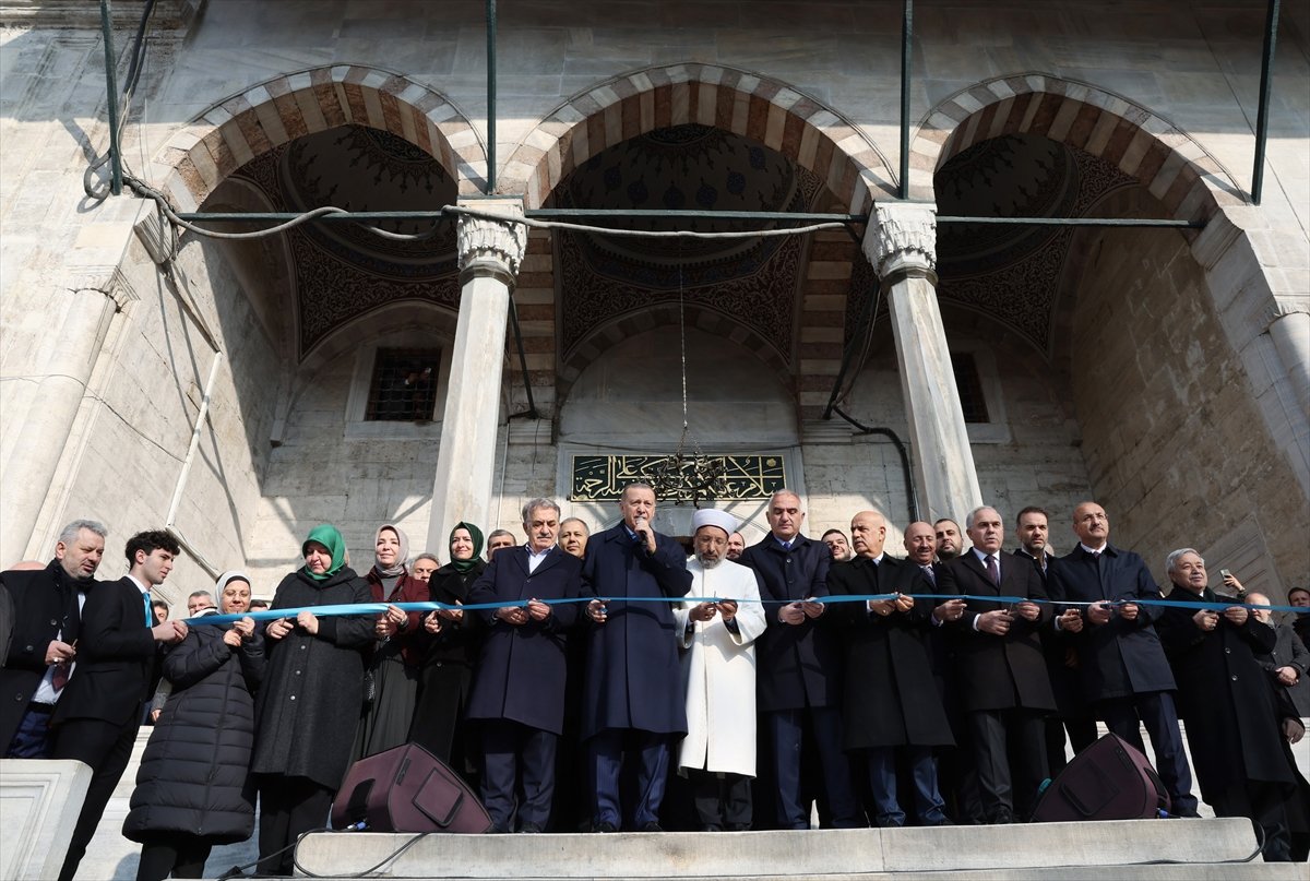 Cumhurbaşkanı Erdoğan, İstanbul da Yeni Camii yi ibadete açtı #8
