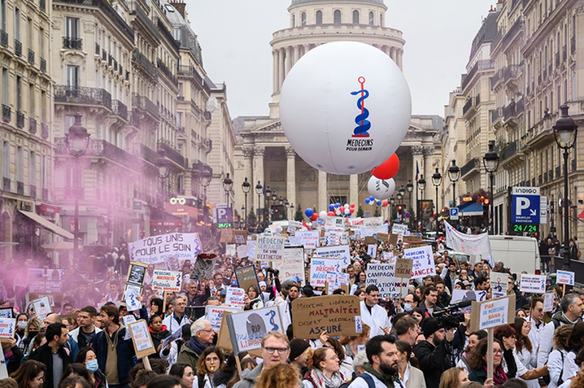 Fransa da pratisyen hekimler, çalışma koşullarının iyileştirilmesini istiyor #2