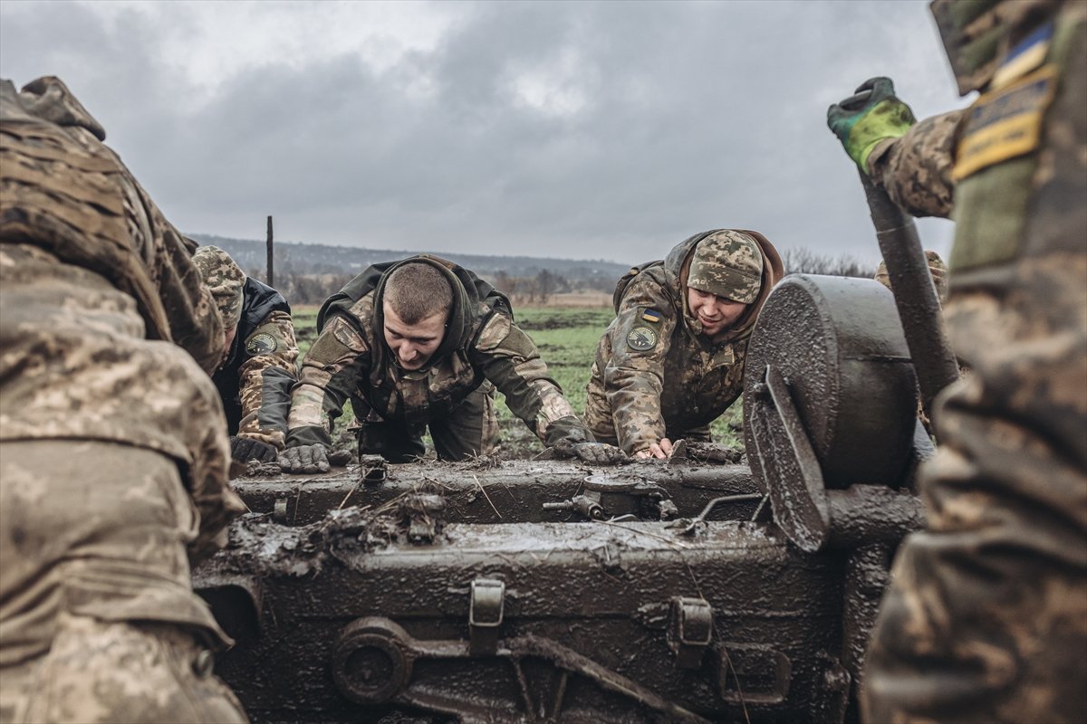 Donbas, Ukrayna nın askeri hareketliliğine sahne oluyor #2