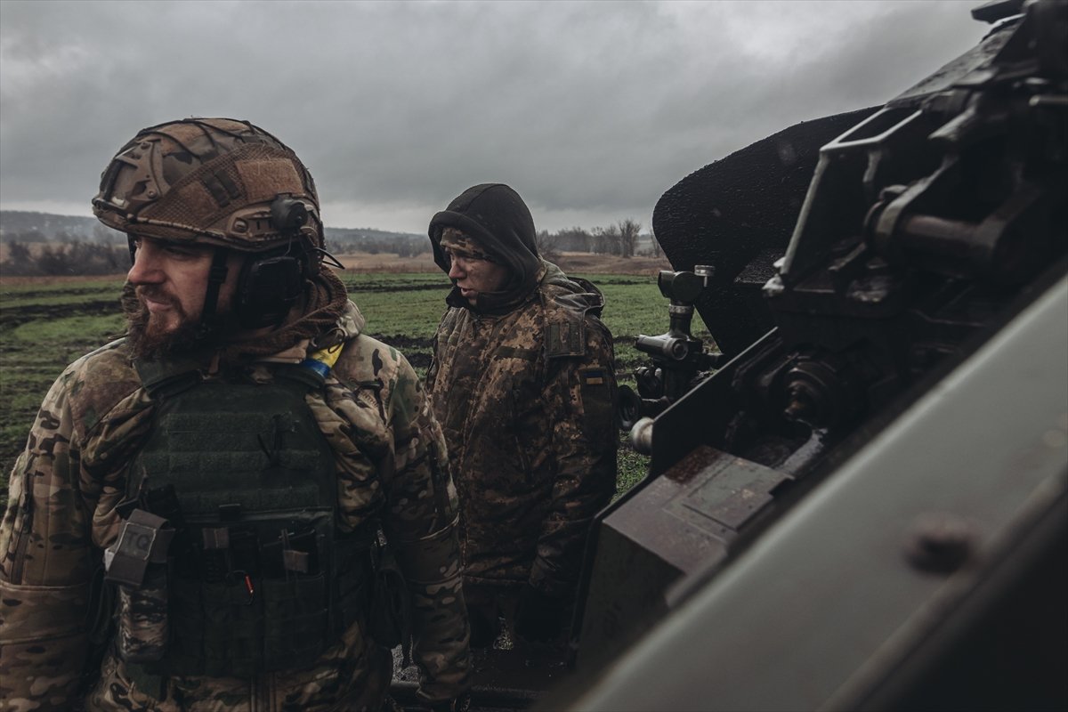 Donbas, Ukrayna nın askeri hareketliliğine sahne oluyor #7