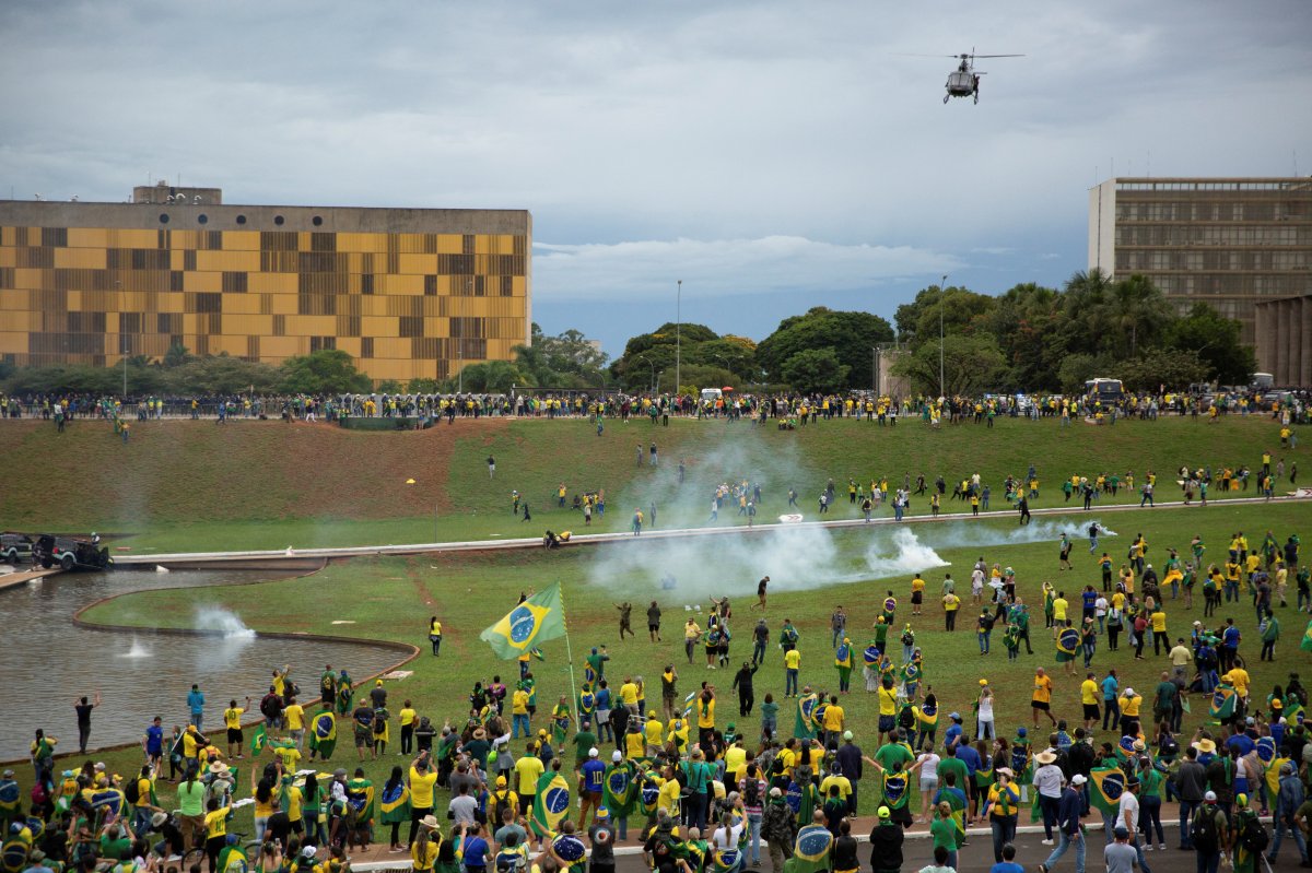 Jair Bolsonaro, Kongre binası baskınına tepki gösterdi #1