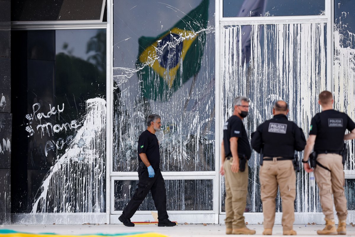 Brezilya da eski Adalet Bakanı Torres, görevini yapmamakla suçlanıyor #3