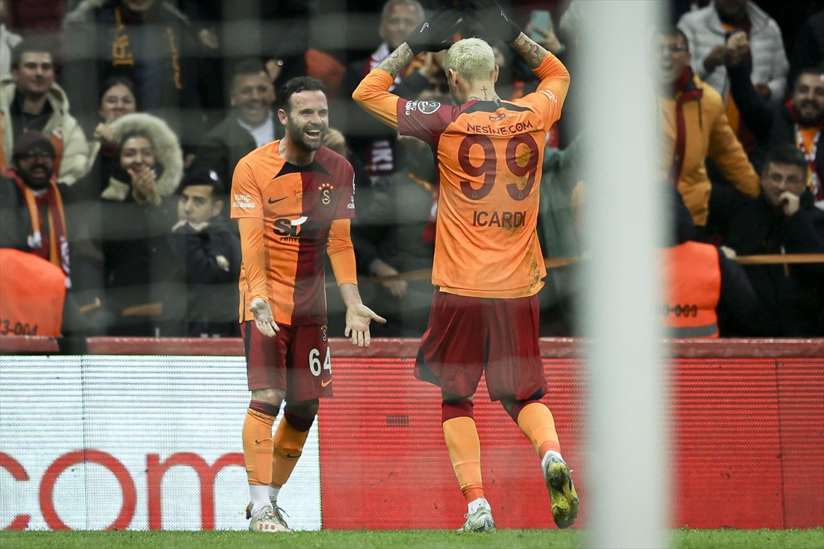 Galatasaray, Hatayspor u dört golle geçti #3