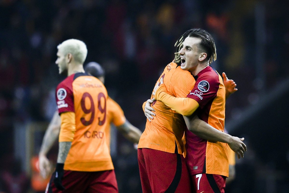 Galatasaray, Hatayspor u dört golle geçti #1