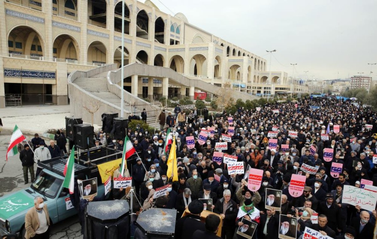 İran da bu kez hükümet destekçileri sokağa çıktı #2