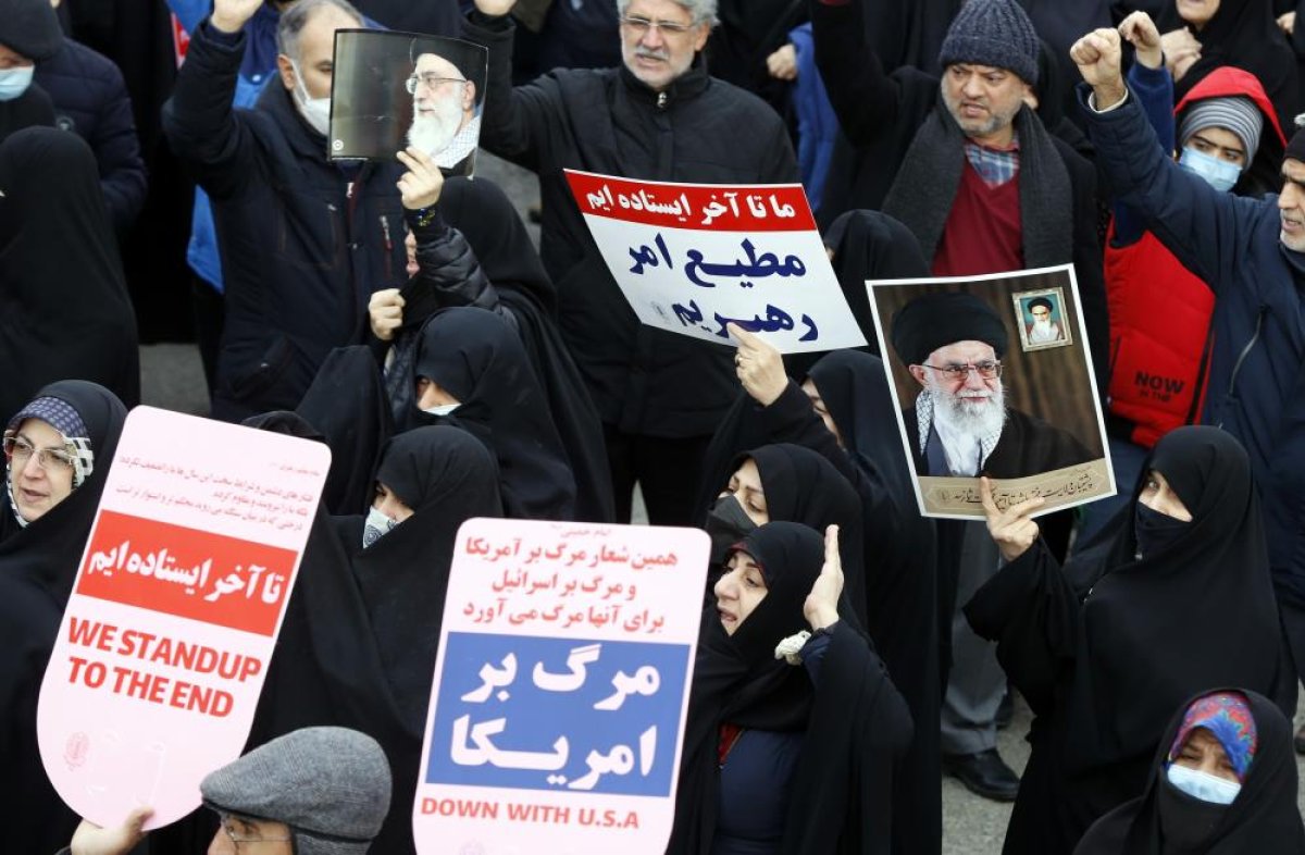 İran da bu kez hükümet destekçileri sokağa çıktı #4