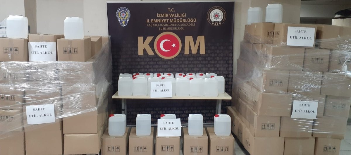 İzmir de bir araçtan 1 ton sahte alkol çıktı #2