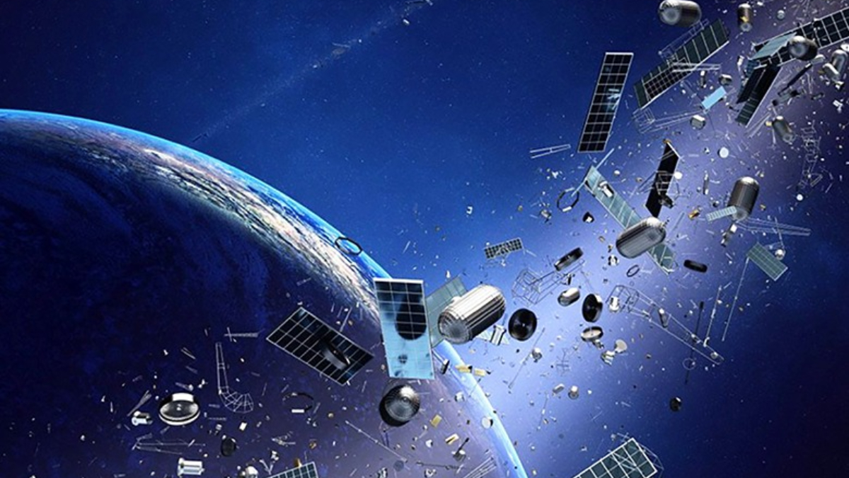 Gittikçe büyüyen uzay çöplüğüne çare aranıyor