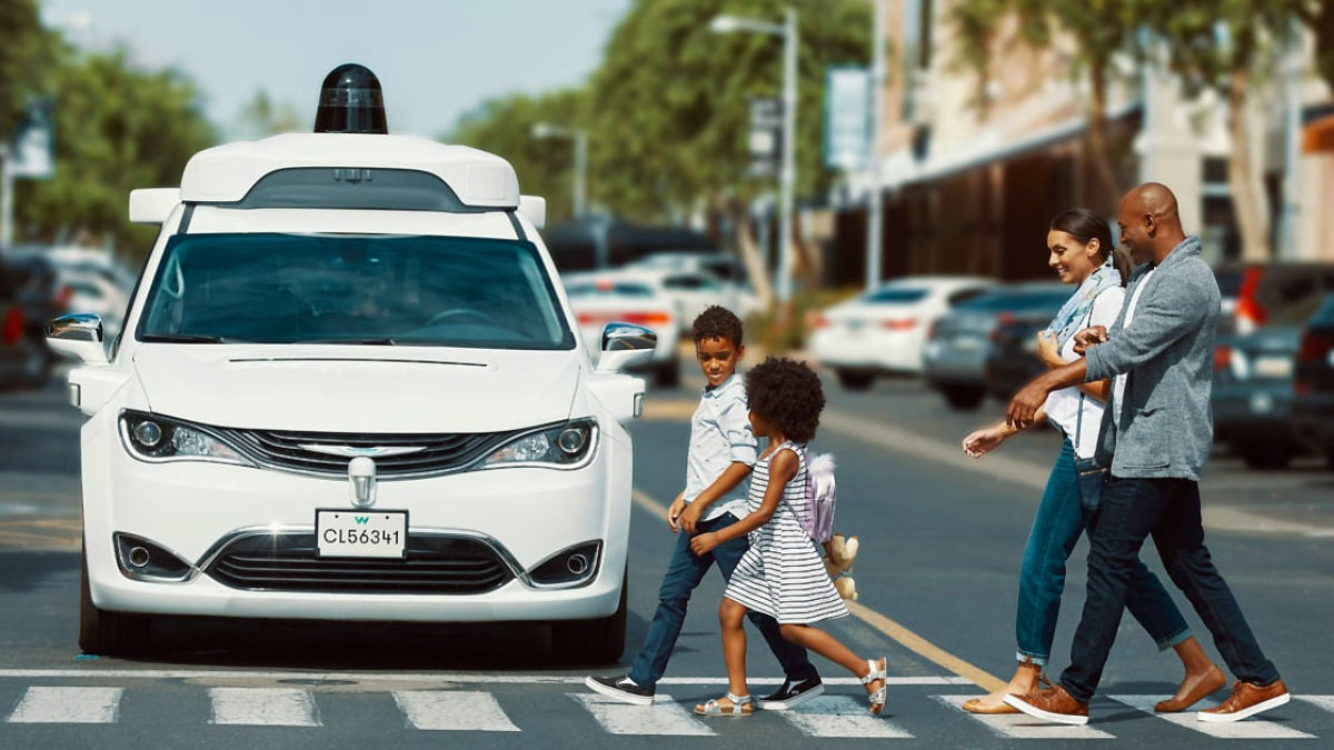 Sis basınca sürücüsüz araçlar yolda kaldı