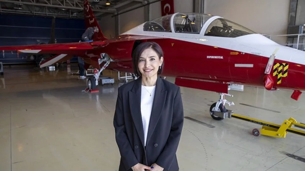 Türkiye'nin ilk jet motorlu uçağı HÜRJET, annelerin elinde gelişiyor