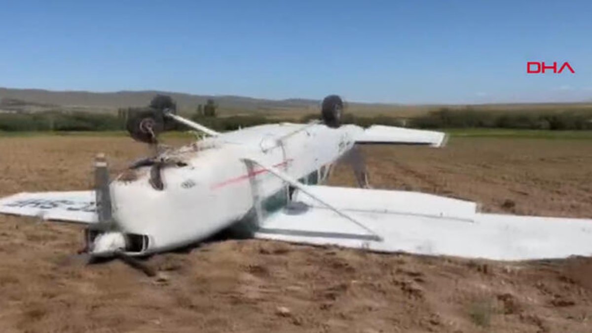 Aksaray'da eğitim uçağı düştü