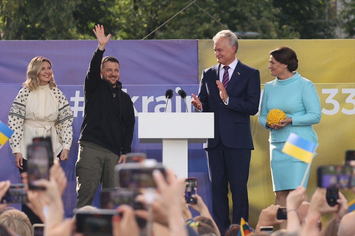 Vladimir Zelensky: Ukrayna NATO'yu daha güçlü kılacak