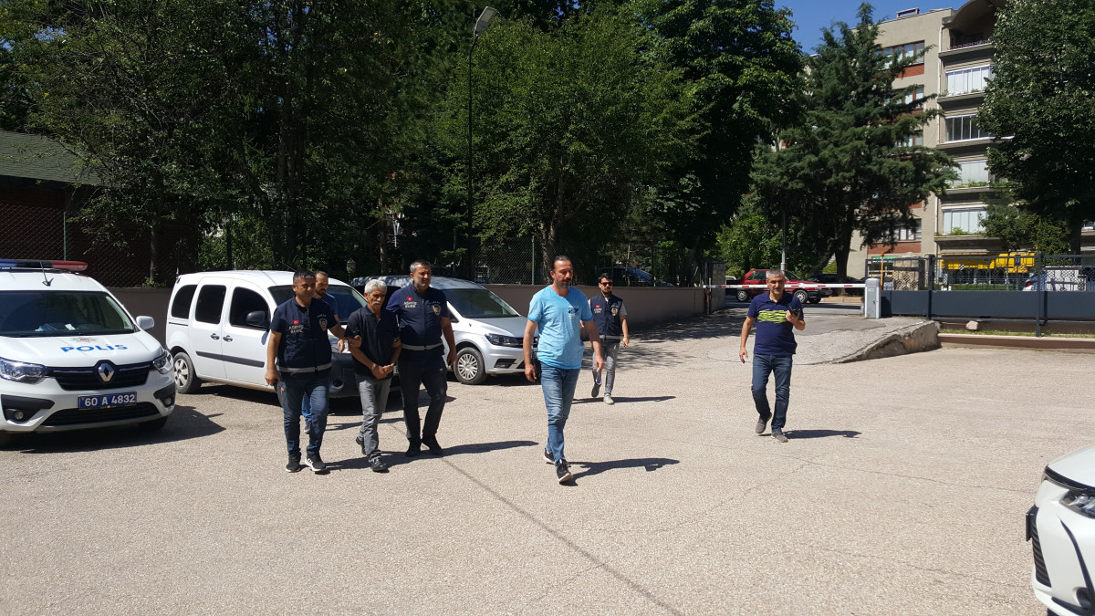 Tokat'ta yol verme kavgasında bir kişi öldü: Baba ve oğul tutuklandı