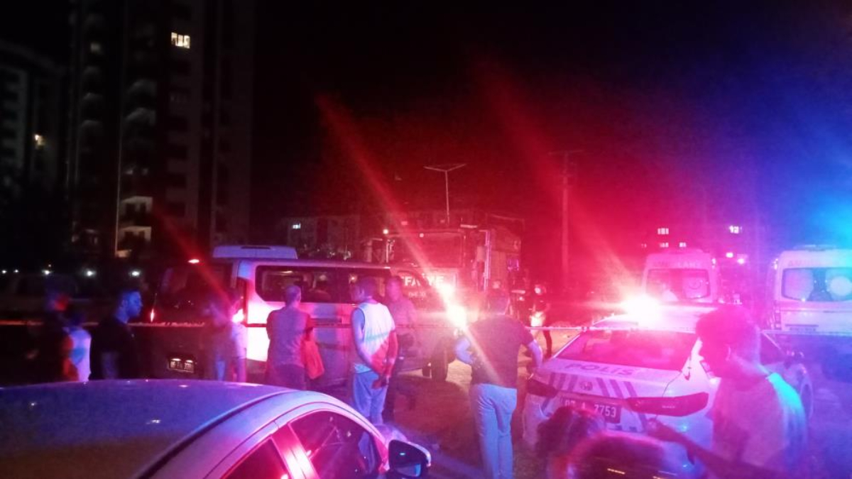 Antalya'da terfi istasyonuna giren 3 kişi can verdi
