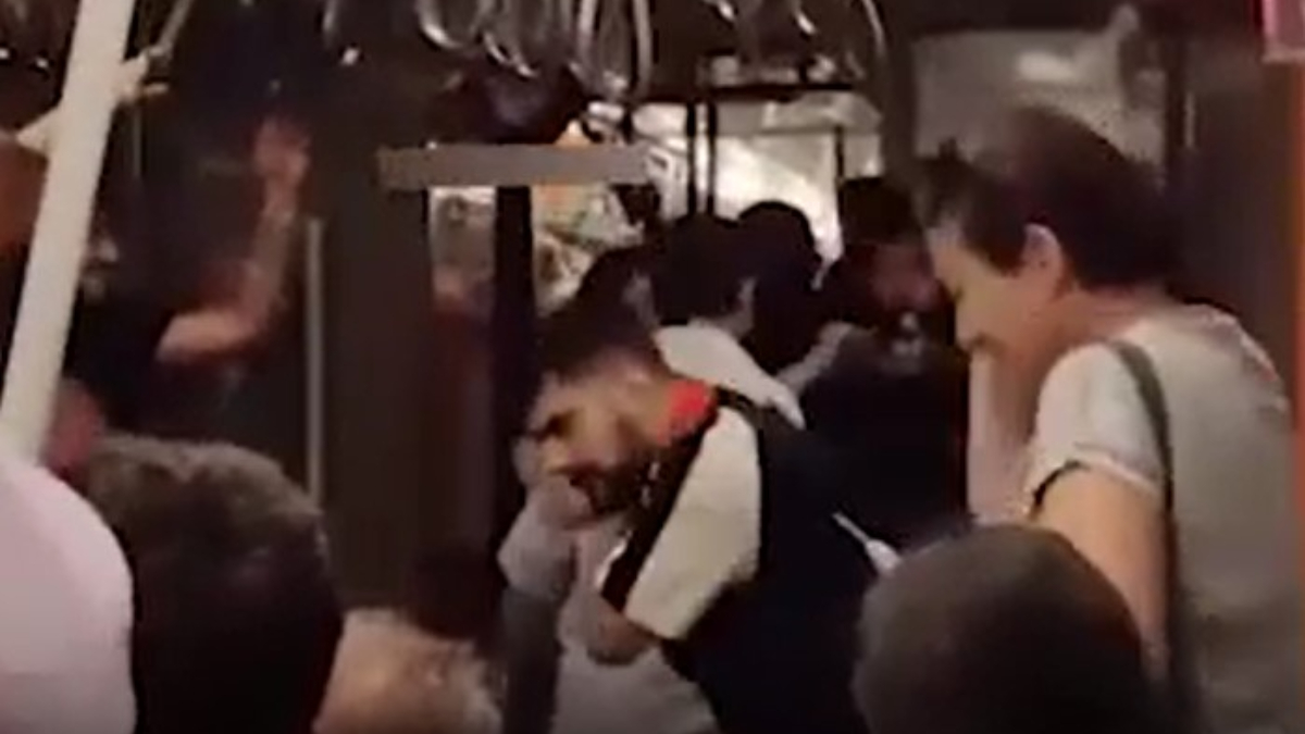 Yenikapı-Kirazlı metrosunda çıkan kavgada silah çekildi