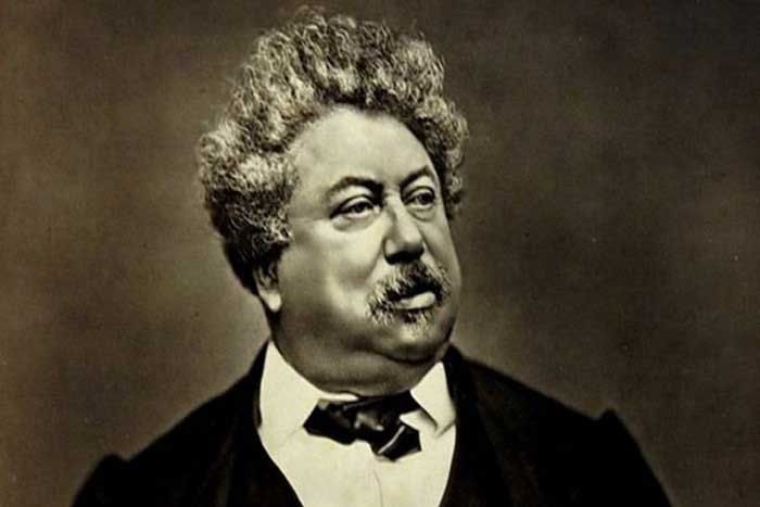 Kamelyalı Kadın, Üç Silahşorlar romanlarının dev yazarı: Alexandre Dumas