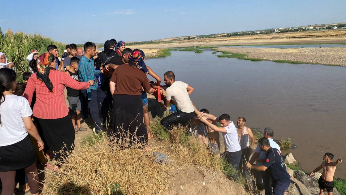 Diyarbakır'da 9 yaşındaki Ali serinlemek için girdiği Dicle Nehri'nde boğuldu