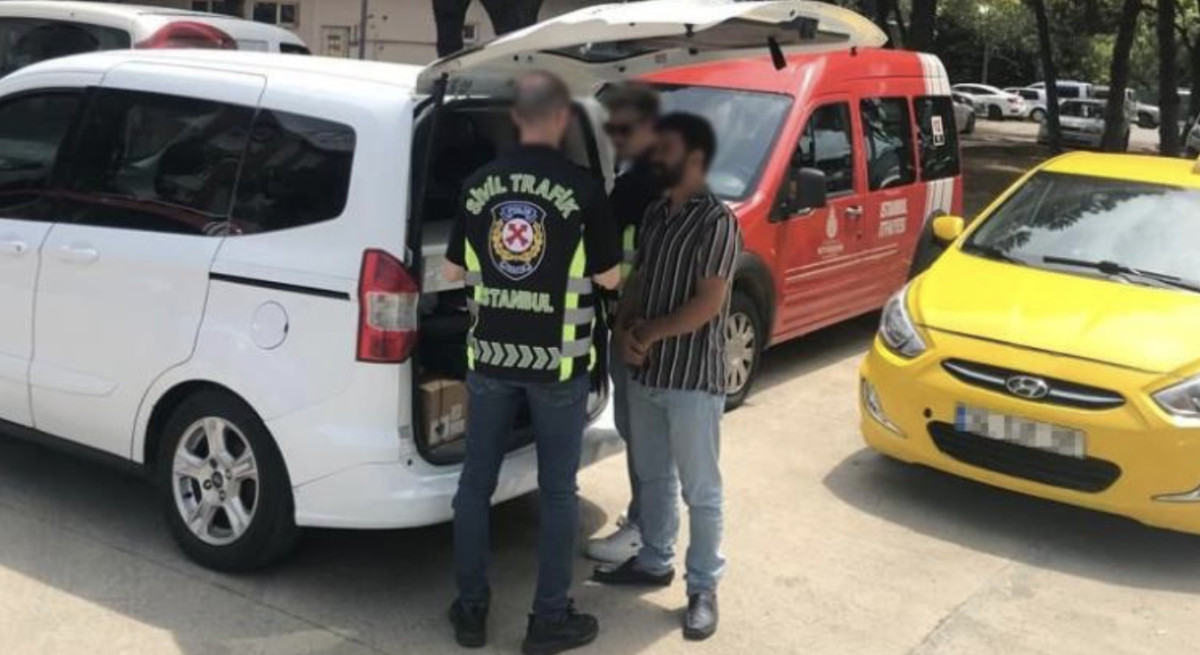 Ümraniye’de fazla ücret isteyen taksi sürücüsüne ceza kesildi