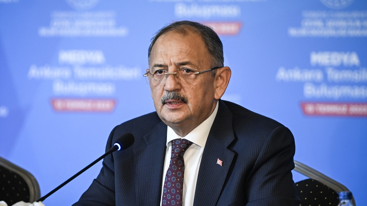 Mehmet Özhaseki, depremin merkezi Kahramanmaraş'ta inşa edilen kalıcı konutları paylaştı
