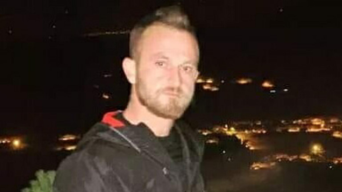 Manisa'da motosiklet bariyere çarptı: 1 ölü, 1 yaralı