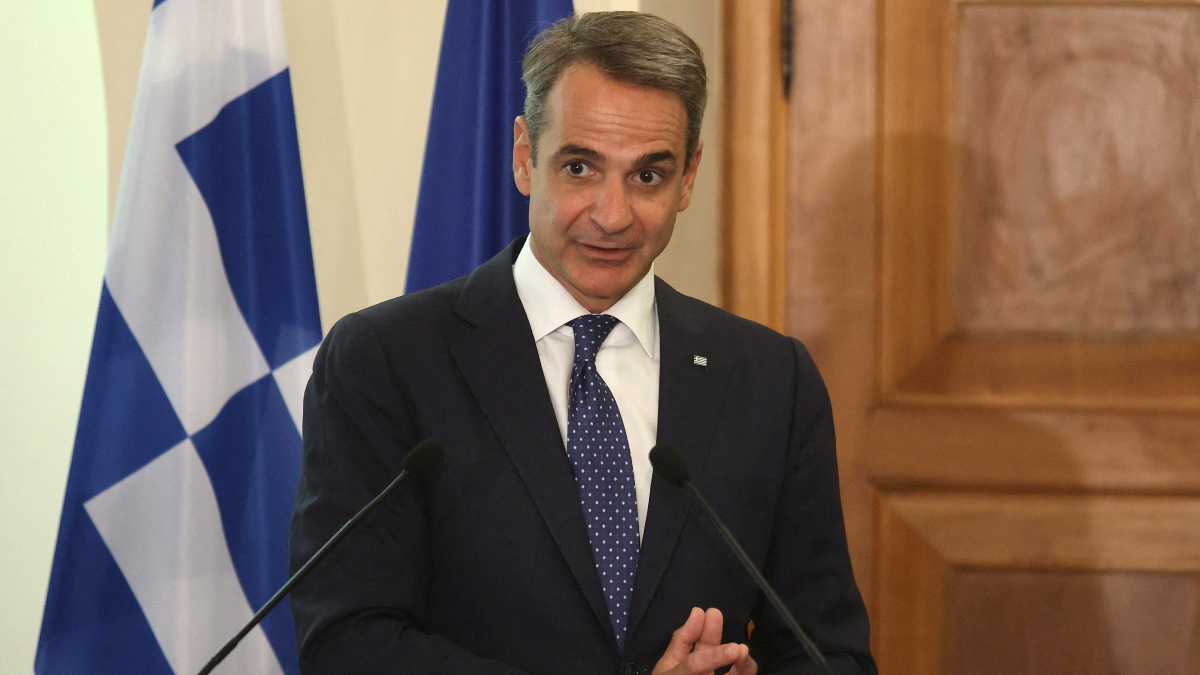 Yunanistan Başbakanı Miçotakis: Rodos'u terk edenlere ücretsiz tatil vereceğiz