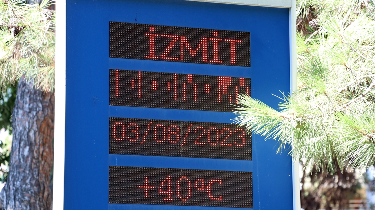 İzmit'te hava sıcaklığı 40 dereceyi gördü