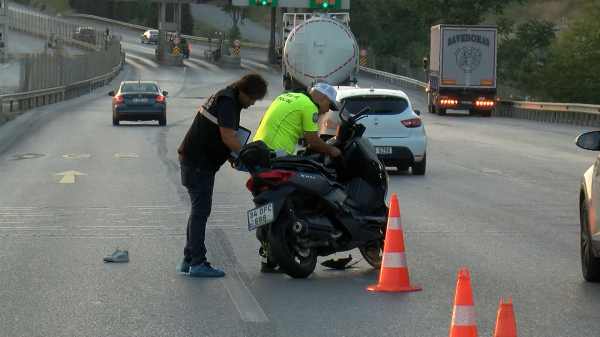 Sancaktepe’de motosiklet bariyere çarptı: 2 ölü