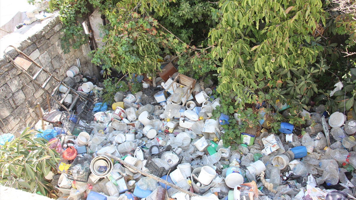 Kilis'te çöp evde yalnız yaşayan kişi hayatını kaybetti