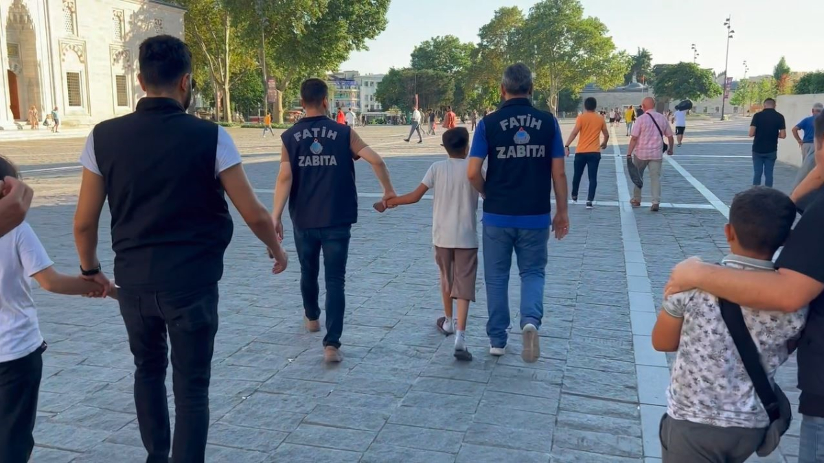 İstanbul'da dilendirici operasyonu! Dilendirilen 83 çocuk muhafaza altına alındı
