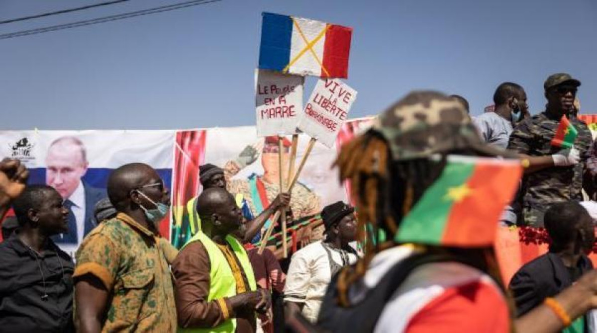 Fransa, Burkina Faso vatandaşlarına vize vermeyi durdurdu