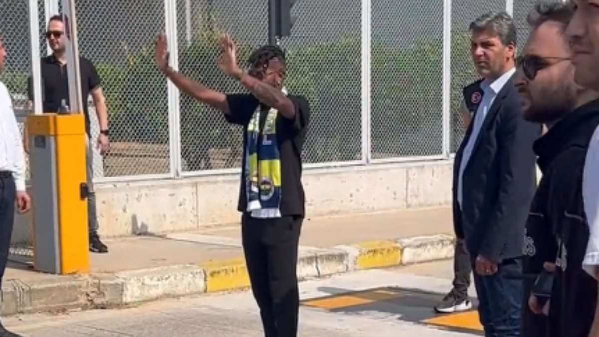 Fenerbahçe'nin yeni transferi Fred, İstanbul'da