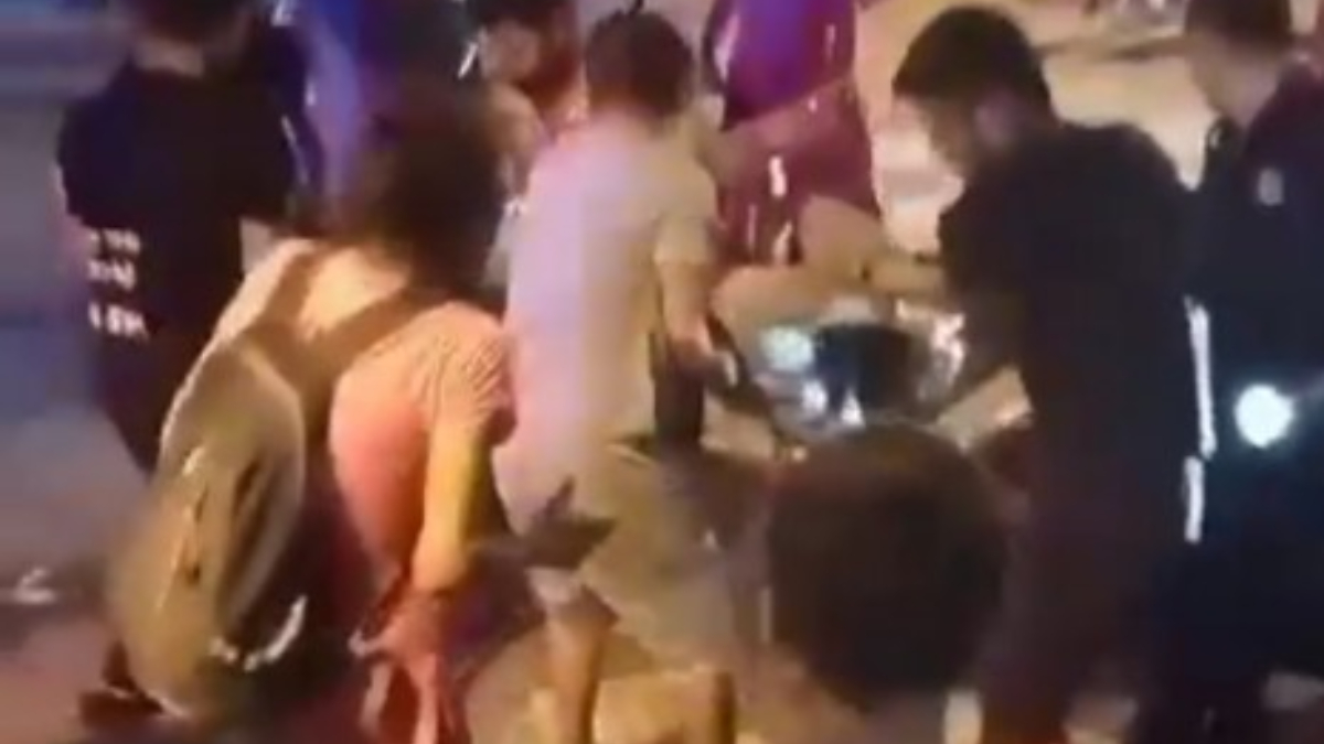 İstanbul Maltepe'de bir vatandaş belediyenin açtığı çukura düştü
