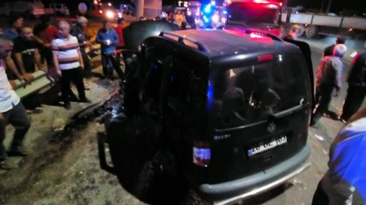 Malatya'da yolcu obüsü ile araç çarpıştı: 1’i ağır 5 yaralı