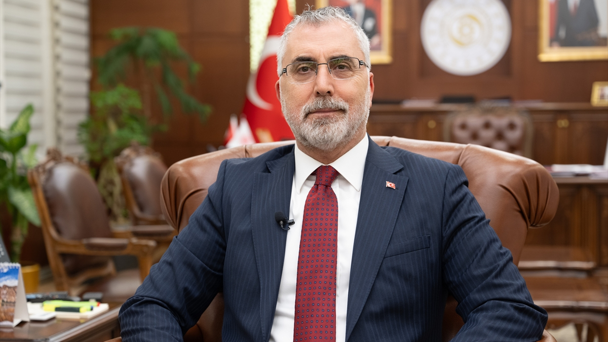 Çalışma ve Sosyal Güvenlik Bakanı Vedat Işıkhan, toplu sözleşme görüşmelerini değerlendirdi