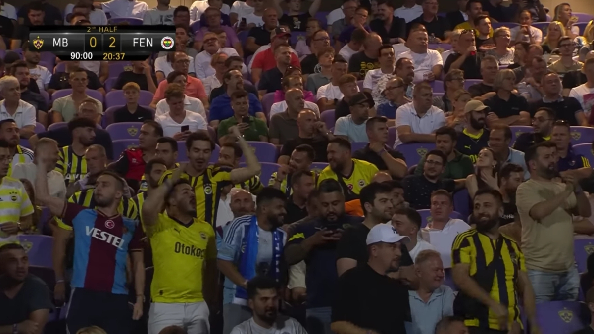 Maribor - Fenerbahçe maçında Trabzonsporlu bir taraftar dikkat çekti