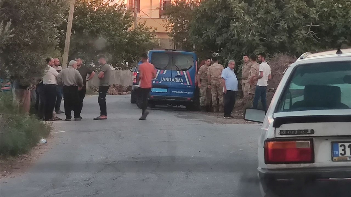Hatay'da damat dehşeti: Kayınpederini öldürüp eşini yaraladı
