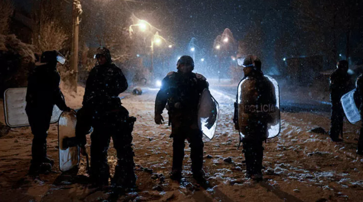 Arjantin’de marketler yağmalandı: 30 kişi gözaltında