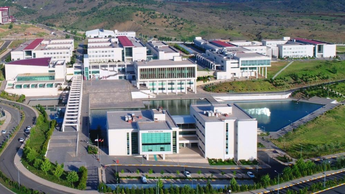 Şırnak Üniversitesi’nde 6 bölümün kontenjanı yüzde 100 doldu