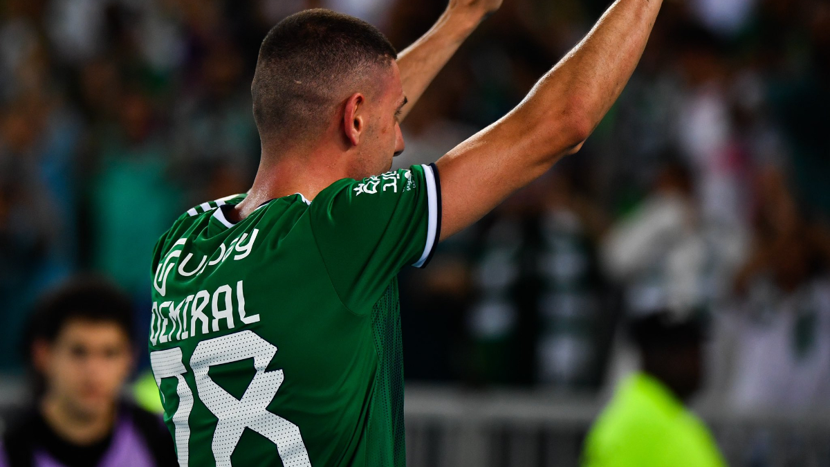 Merih Demiral, Ah Ahli formasıyla ilk maçına çıktı