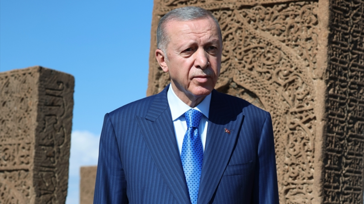 Cumhurbaşkanı Erdoğan'dan dünyaya Malazgirt'ten net mesaj